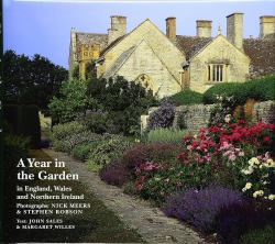 A Year in the Garden : In England, Wales and Northern Ireland