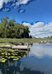 A Big Pocket Canvas for - Whatever You Want - 6x9 - Midwest Private Lake : Your Personal Art Book